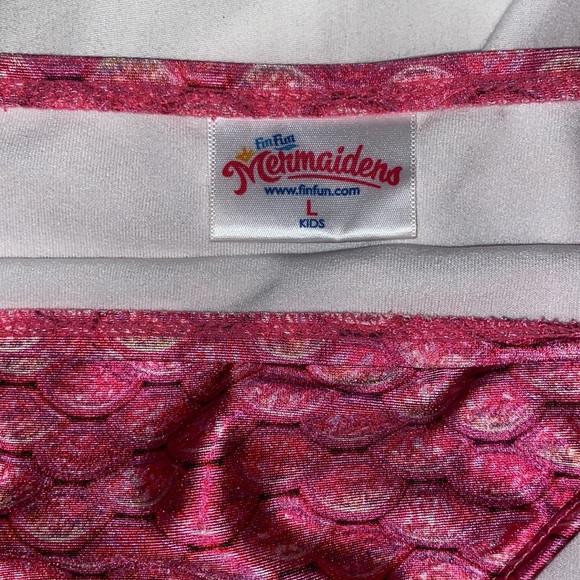 LIKE NEW Fin Fun/Mermaidens Clamshell Bikini Top & Bottoms- matches FinFun tails - Picture 14 of 14